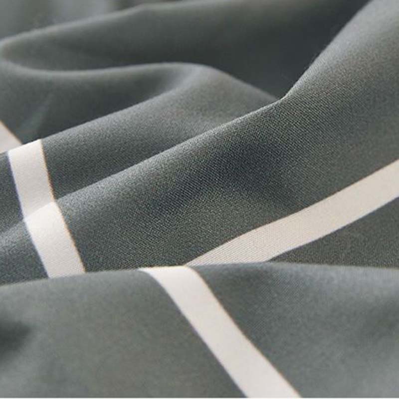 Утолщенное одеяло с хлопчатобумажной подкладкой. Бархатное теплое одеяло. Дышащая и легкая ткань. Доступны постельные принадлежности для одного или двух человек. Все сезоны.