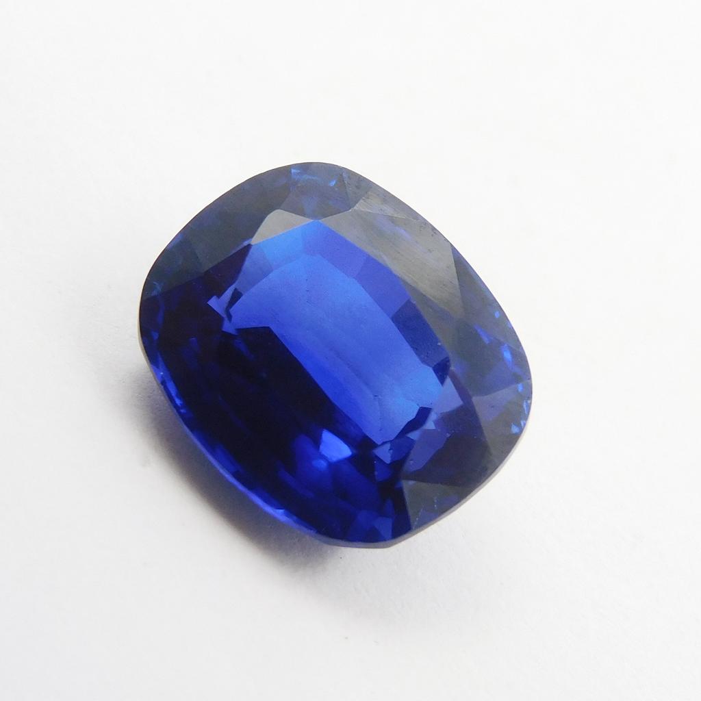 Natural Blue Tanzanite Loose Gemstone Cushion Cut 8.10 ct for Jewelry Making and Gem Collections