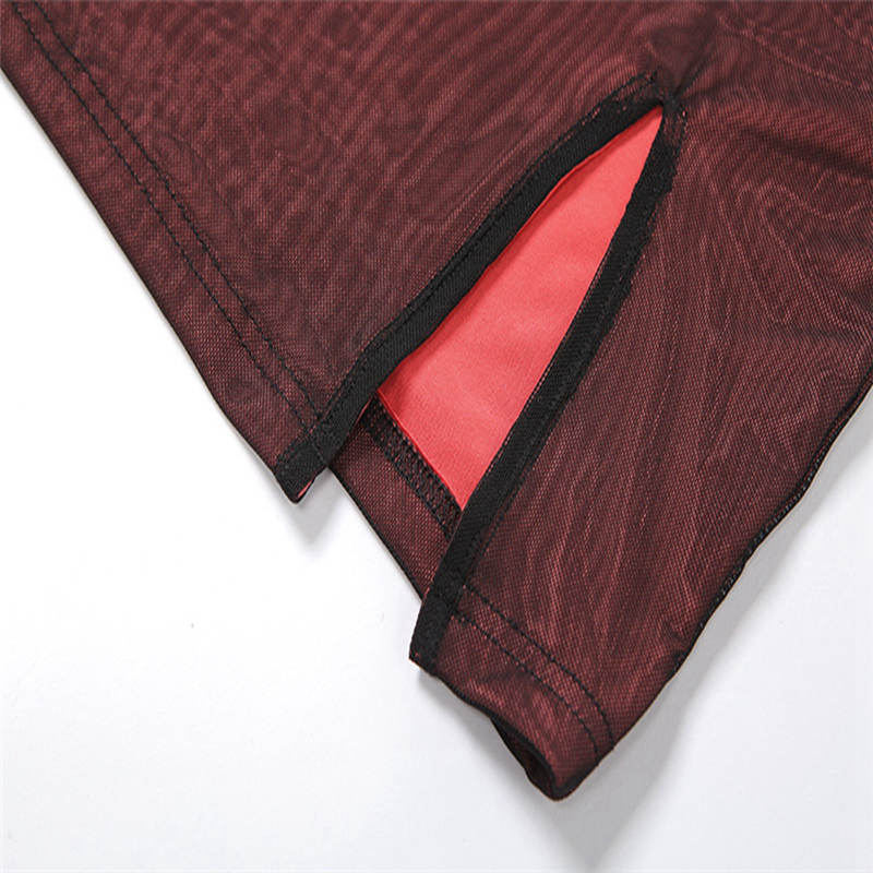 Летнее короткое женское облегающее мини-платье на бретельках с разрезом на шее и бедрами