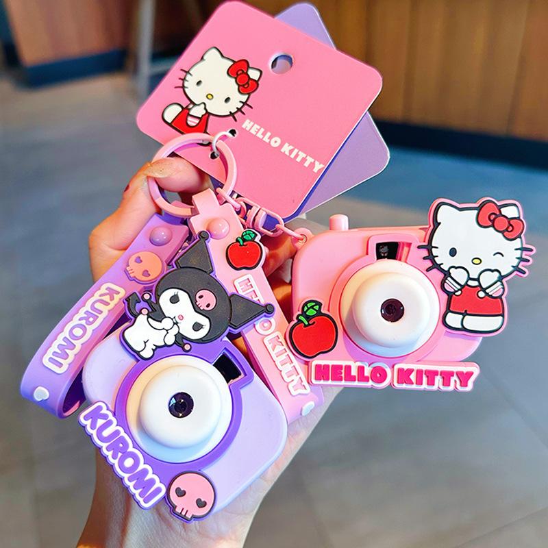 Брелок Sanrio Hello Kitty Kuromi Cinnamoroll Брелок Подвеска Мешочек Украшение Аксессуары Проектор Камера Аниме Креативная Игрушка