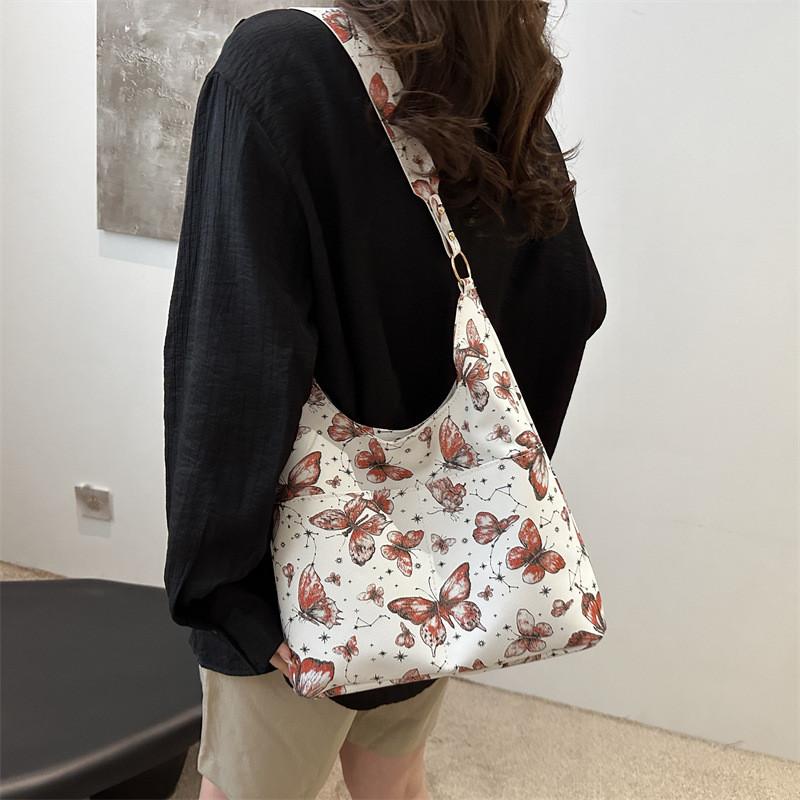 Stylish And Spacious 2024 Autumn Women's Large Capacity Tote Bag For Daily Use