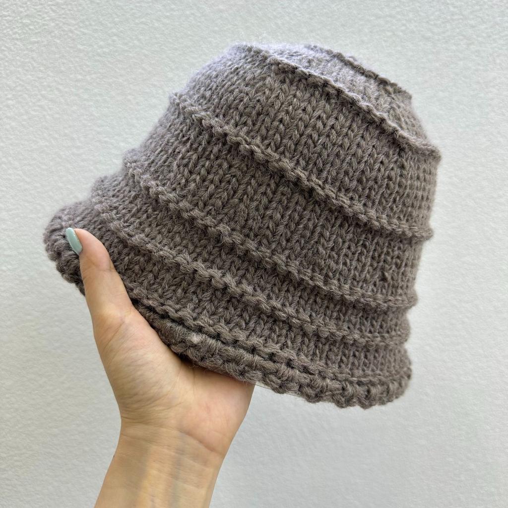 Retro knitted bucket hat women's autumn and winter new warm bucket hat cover face show face small wool hat tide