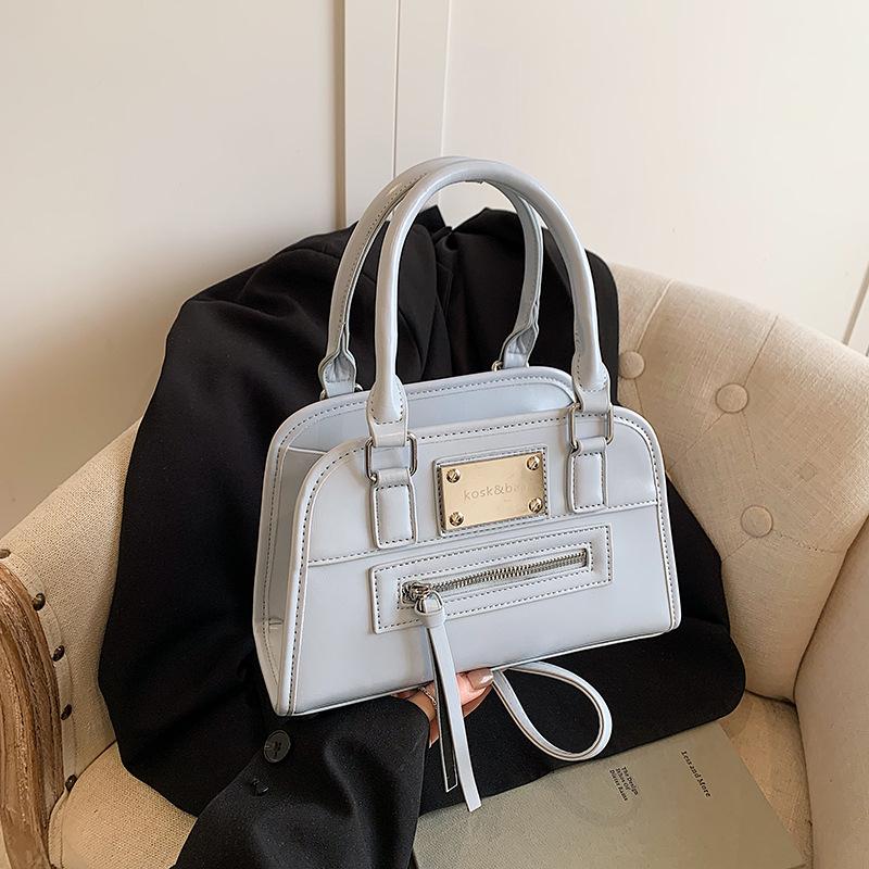 Портативная трендовая сумка-тоут Женская 2025 Весна Новая Простая Повседневная Сумка через Плечо Премиальная Универсальная Трендовая Женская Сумка