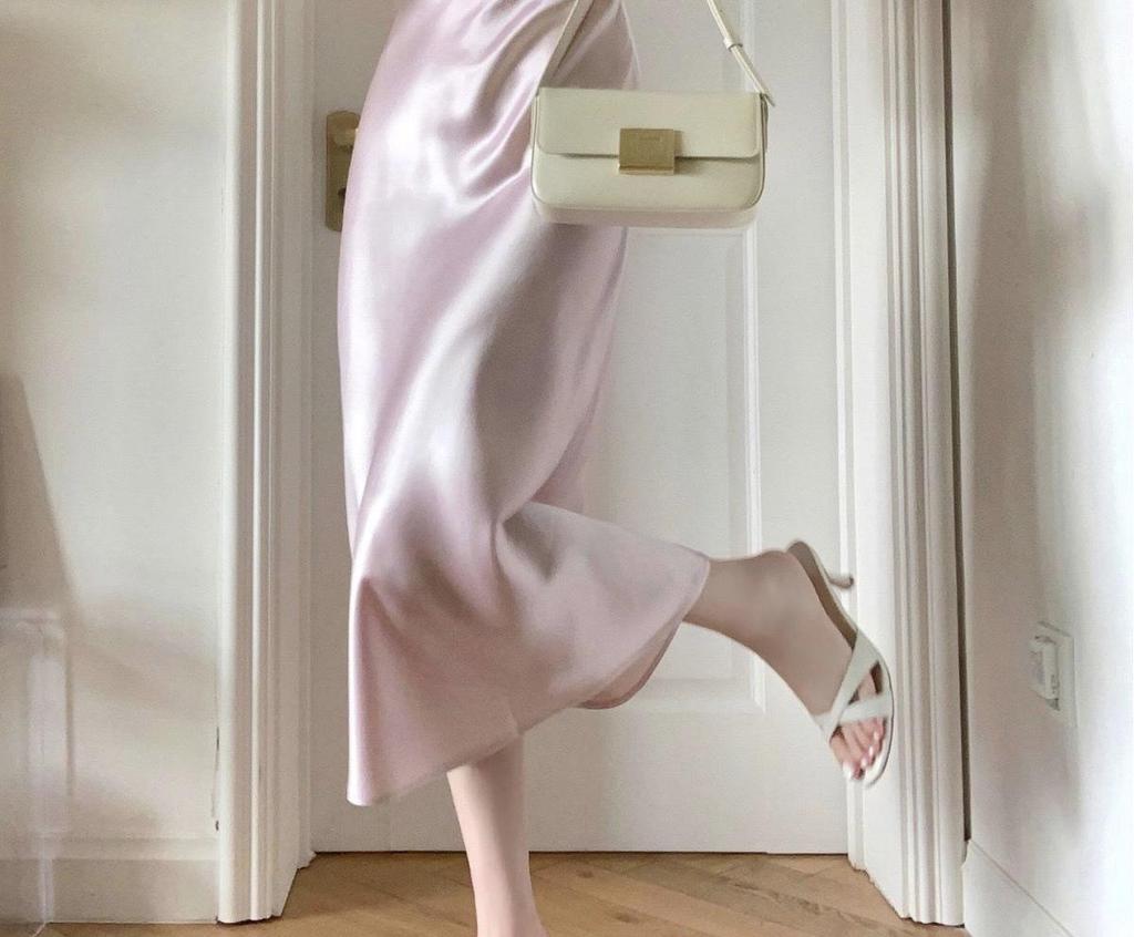 Летняя юбка-трапеция с высокой талией из атласа 2024 года для женщин