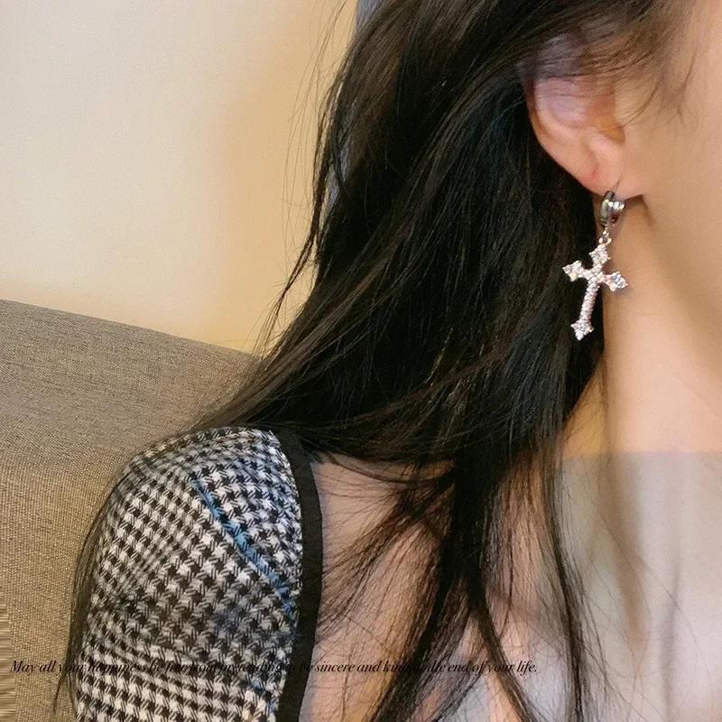 Y2K Gothic Rhinestone Cross Earrings Kpop Shiny Zircon Cross Drop Earring For Women Grunge Egirl Earrings Jewelry Accessories
