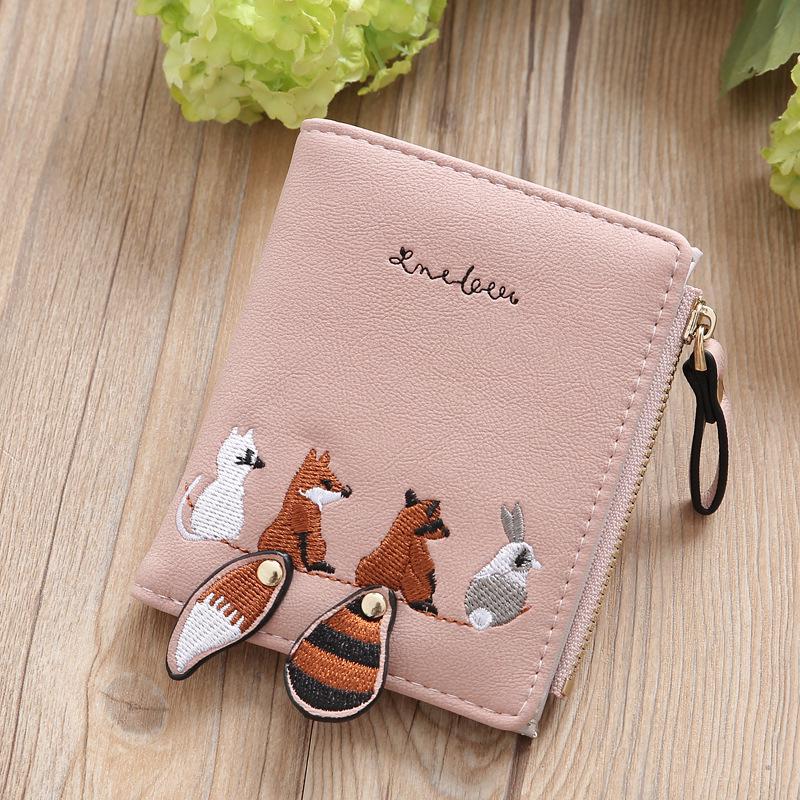 Милый мультфильм с вышивкой, женский короткий кошелек, мини-складной карман для девочек, студента, сменный карман, модный индивидуальный кошелек для монет из искусственной кожи, женский праздничный подарок