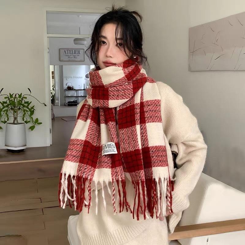 Autumn and winter new Christmas red plaid scarf imitation cashmere thickened atmosphere fashion shawl student gift scarf