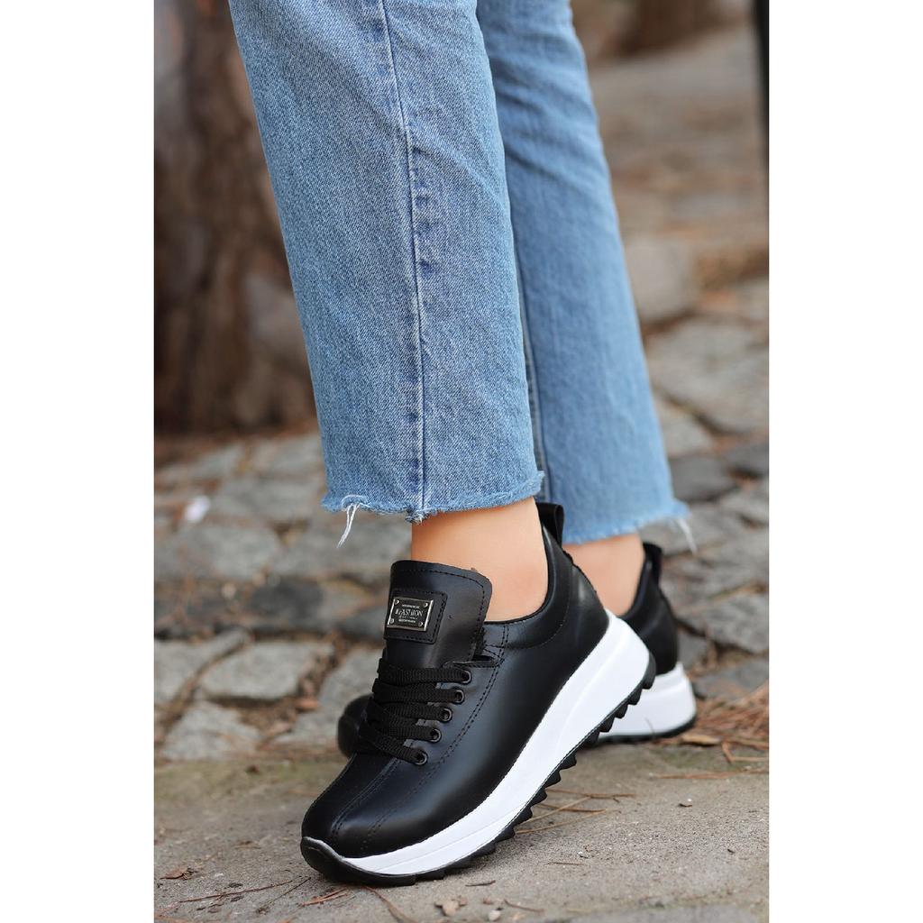 Кроссовки Parla Белые