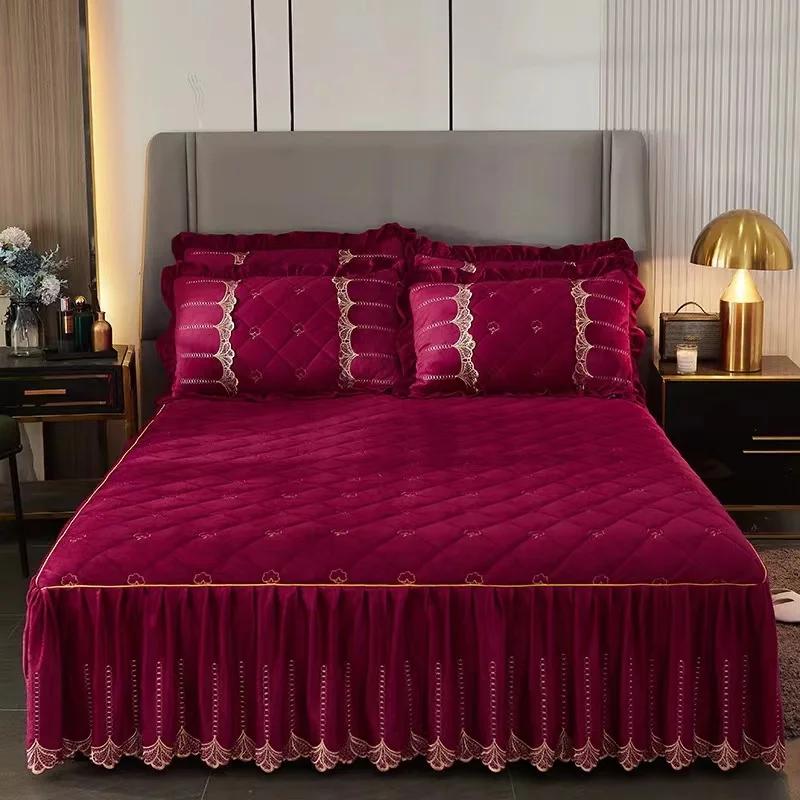 Luxury Solid Color Crystal Velvet Quilted Bedspread King Queen Size Lace Soft Coral Fleece Bed Skirt Not Including Pillowcase