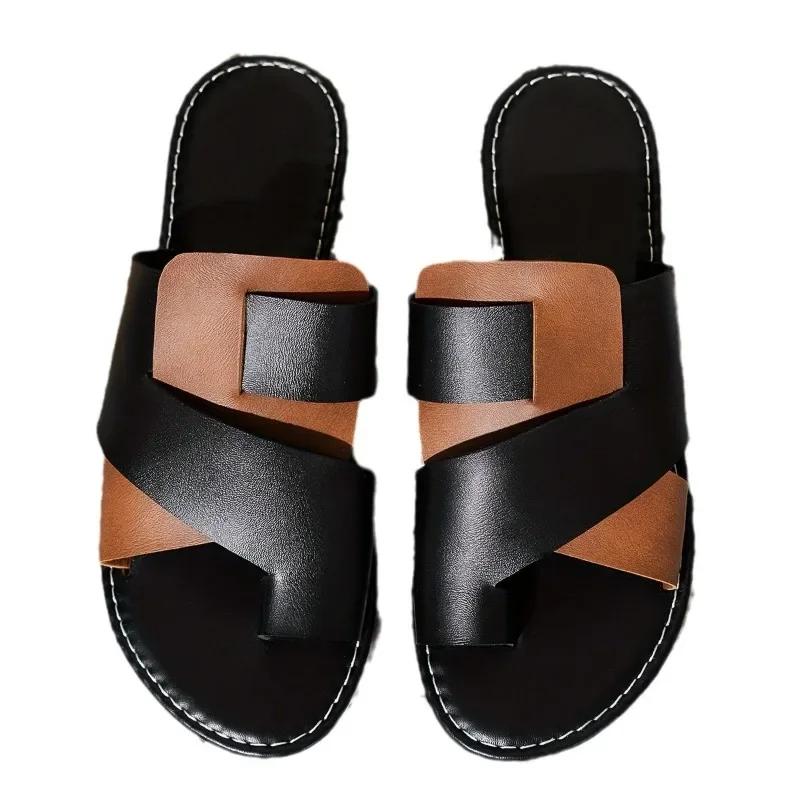 Повседневные шлепанцы на плоской подошве больших размеров для женщин 2025 новый цветной блок удобные черно-белые шлепанцы с открытым носком для женщин