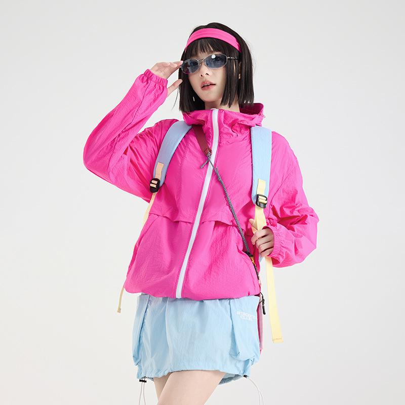 Mountain sunscreen clothing for women, small UV protection, light and thin loose and breathable men's sunscreen clothing can store skin clothing