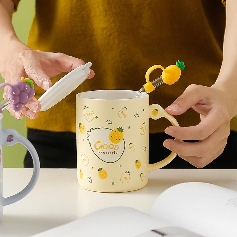 Фруктовая соломенная чашка с крышкой, симпатичная, в стиле Ins, свежая стеклянная чашка, открывающаяся для завтрака в офисе, сувенир