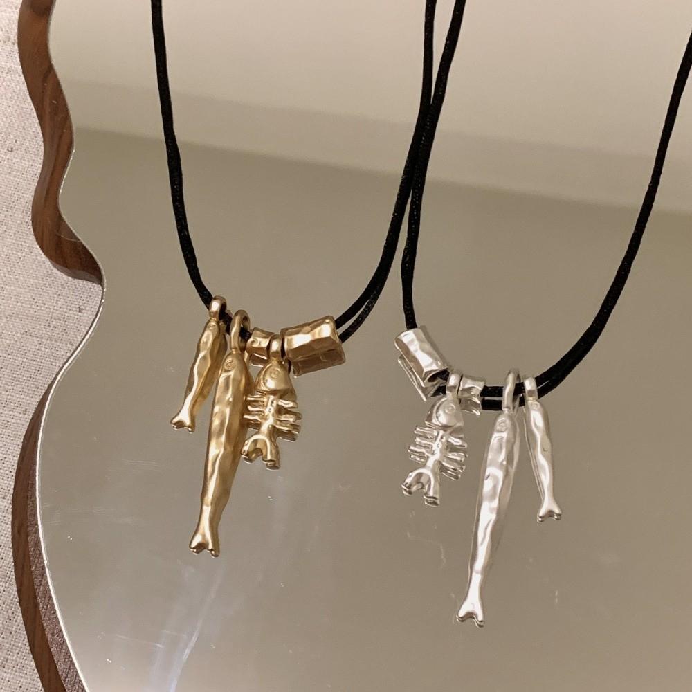 Long Fish Pendant Necklace Vintage Sweater Chain Fashionable Bone Pendant Choker  Gift