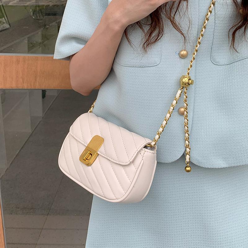 Мини-сумка на цепочке, новый нишевый дизайн, универсальная сумка через плечо в иностранном стиле, маленькая квадратная сумка