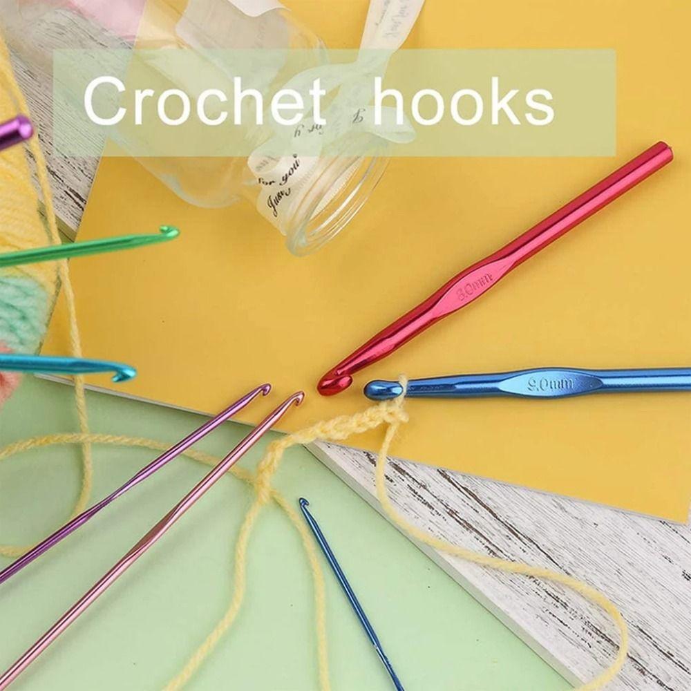 Multicolored Crochet Needles Set Comfortable Handle Crochet Stitching Crochet Hooks Woven Tools