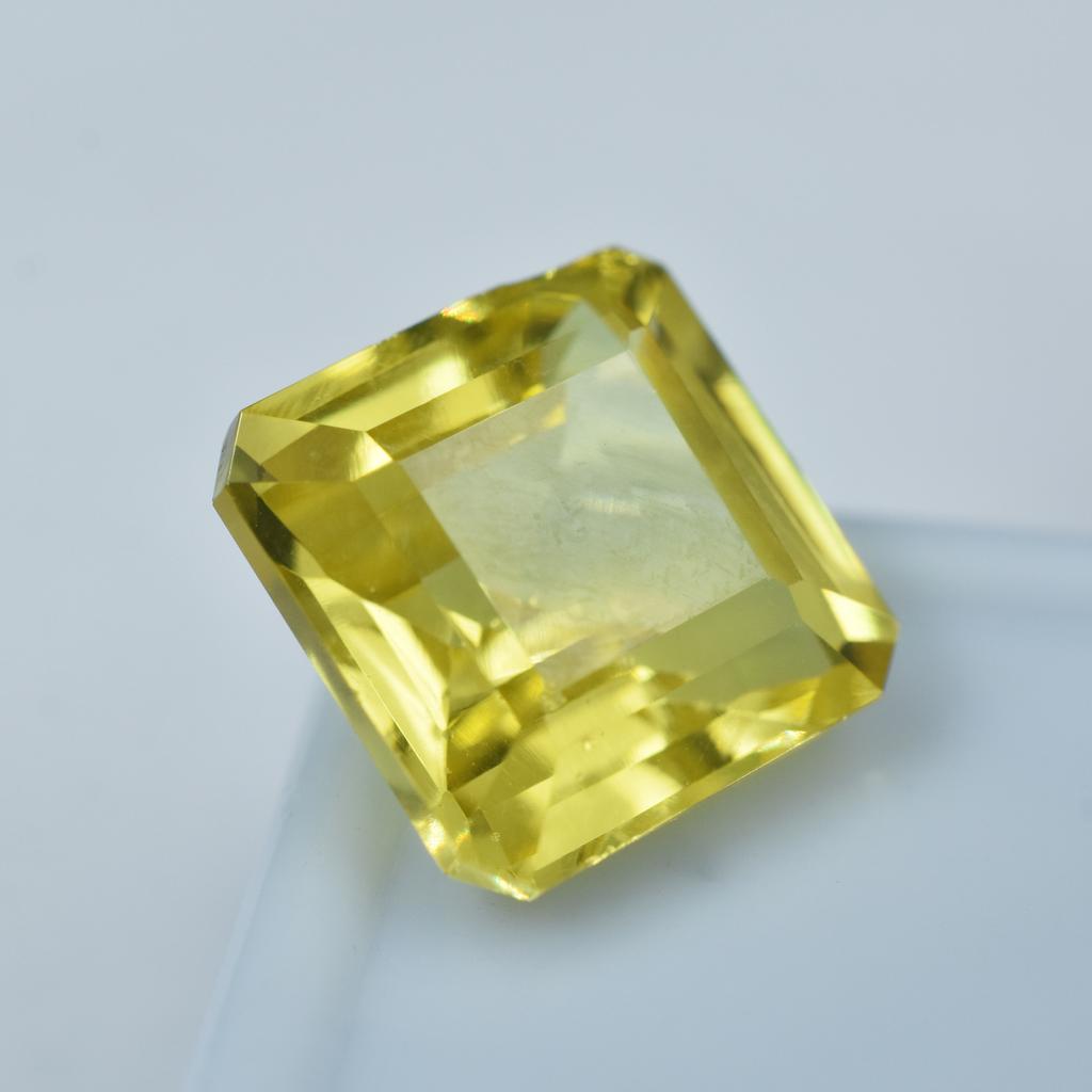Natural Square Cut 9.30 Carat Yellow Sapphire Stone Loose Gemstone