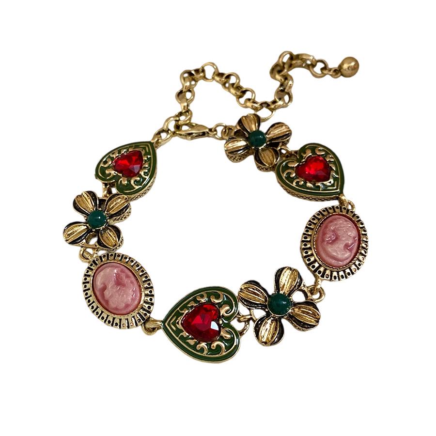 Vintage Rhinestone Flower Heart Necklace - Elegant Retro Clavicle Chain, Light Luxury Style