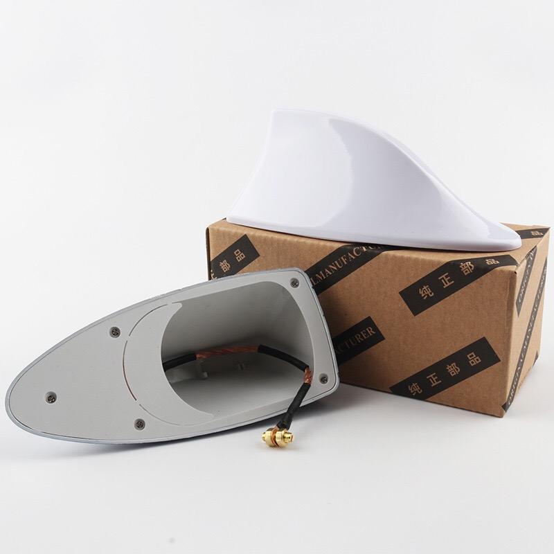 Новый универсальный автомобильный плавник акулы на крышу, накладки на антенну, авто радио AM FM антенна, усилитель сигнала