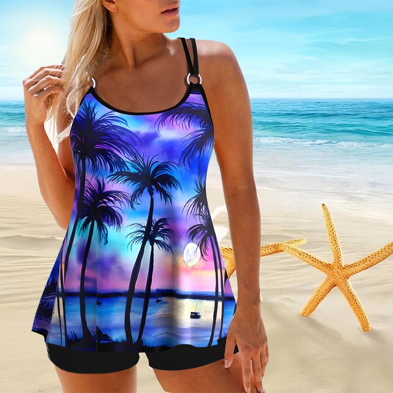 Женский купальник с бретелями и маленьким бикини с ромашками и короткой майкой.