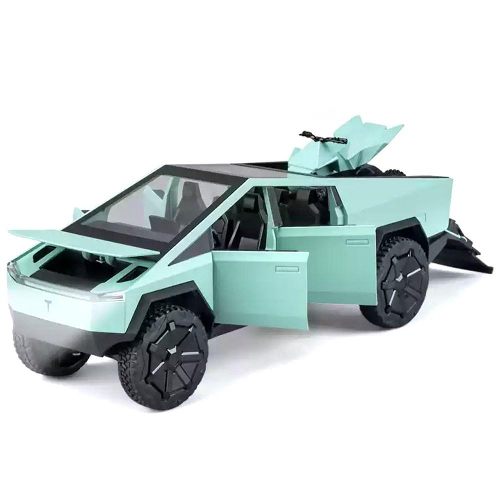 Литье под давлением 1:24-дюймовая модель Cybertruck из сплава с инерционным механизмом, Состояние: Отличное