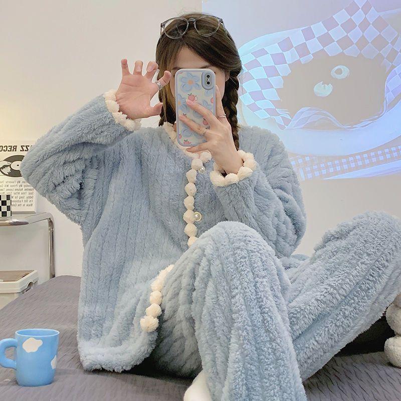Warm Coral Velvet Pajamas Set for Women Winter Pajamas Pajamas Home Single Breasted Sweet Cute Soft Comfortable Pajamas