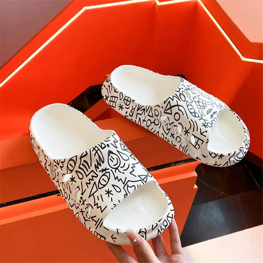 Painted Patterned Casual Sandal Shoes For Men Black Slippers For Home Man Size 48 Sneakers Sports 2025g Fitness Funky