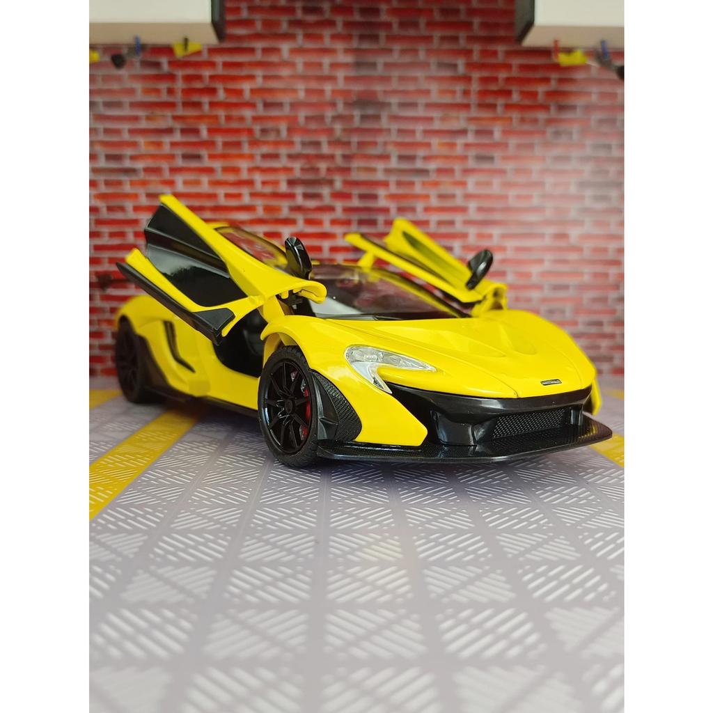 1/24 Симуляция McLaren P1 Металлическая модель автомобиля Двери и капот открываются Имеет звуковые и световые функции Богат деталями