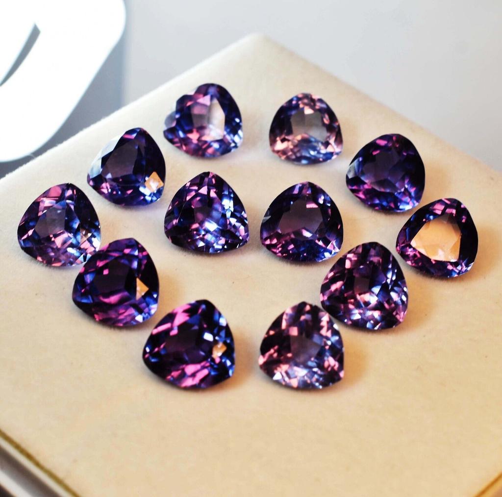 12 шт. Натуральный Александрит Изменение цвета Драгоценный камень Триллион Лот 96 Карат СЕРТИФИЦИРОВАН Ssr-873658