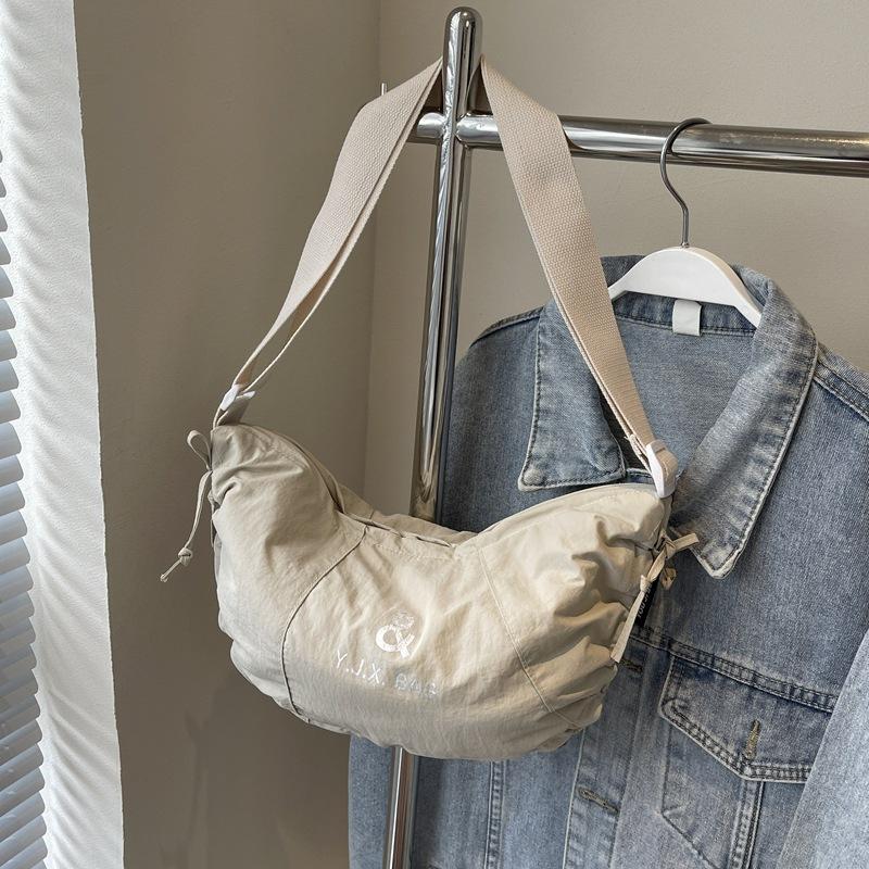 Повседневная женская сумка 2024 года, новая модная сумка для поездок на работу на плечо, большая вместимость, летняя сумка-пельмень через плечо