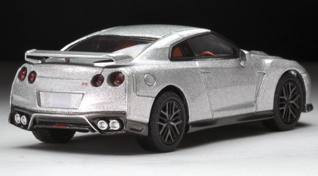 Tomica Limited Vintage Neo Scale Nissan 2017 Model Finished Product 1/64 LV-N148b GT-R (Silver) -