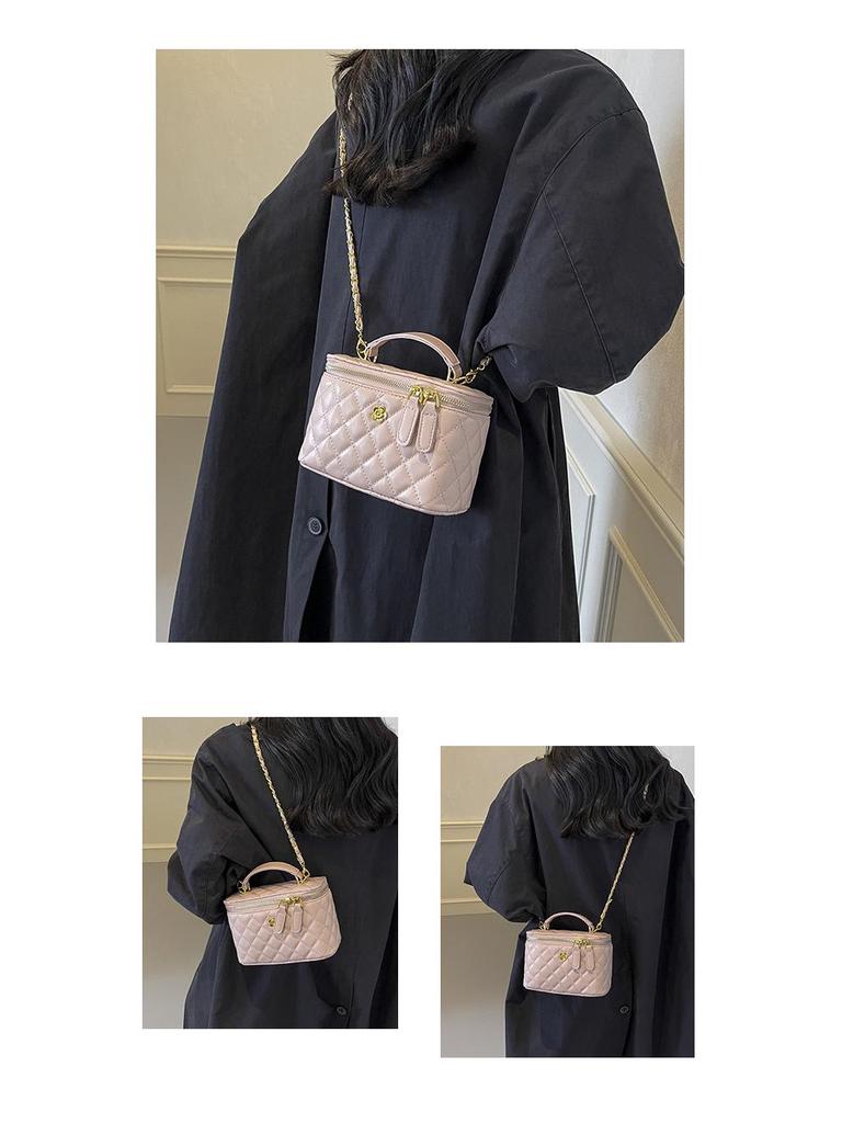 Сумка через плечо Inspired Textured Bag - High-End Fashion 2024 Crossbody с цепочкой с бриллиантами