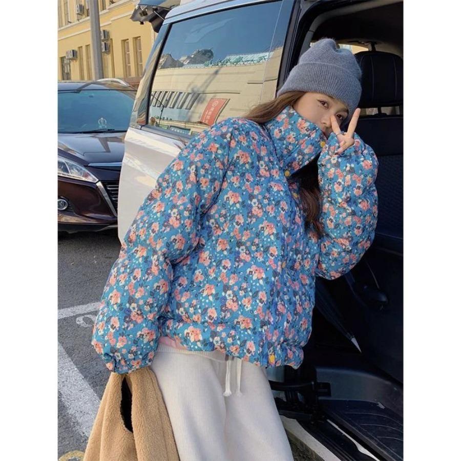 Женская укороченная стеганая куртка с цветочным принтом, легкий стеганый пуховик с цветочным принтом, теплая термо верхняя одежда на молнии с воротником-стойкой