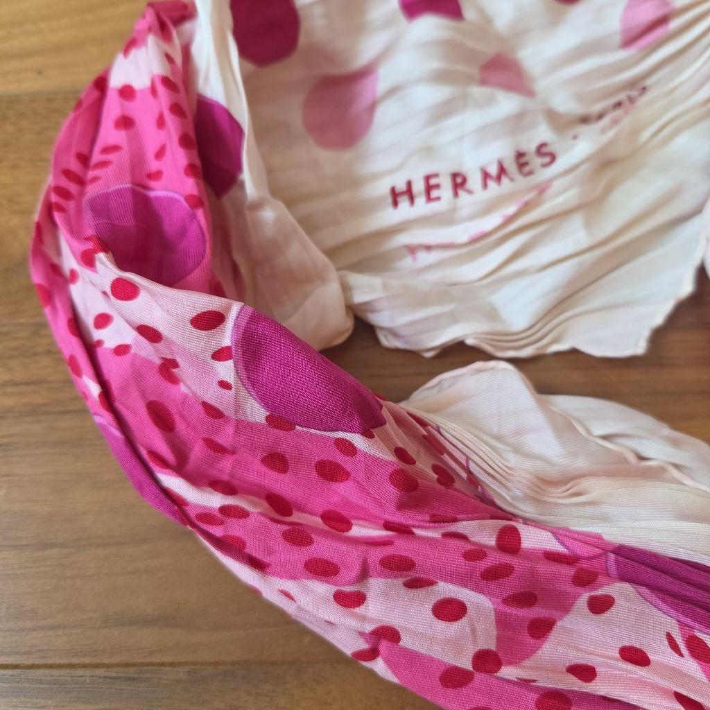 Used HERMES Kare90 Pleated Scarf Flamenco Pink Dot Pattern