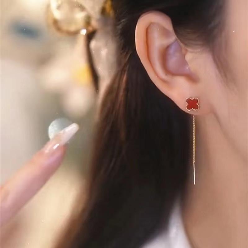 Четырехлистный клевер, изящные маленькие серьги, модные и универсальные длинные серьги-кисточки ADM