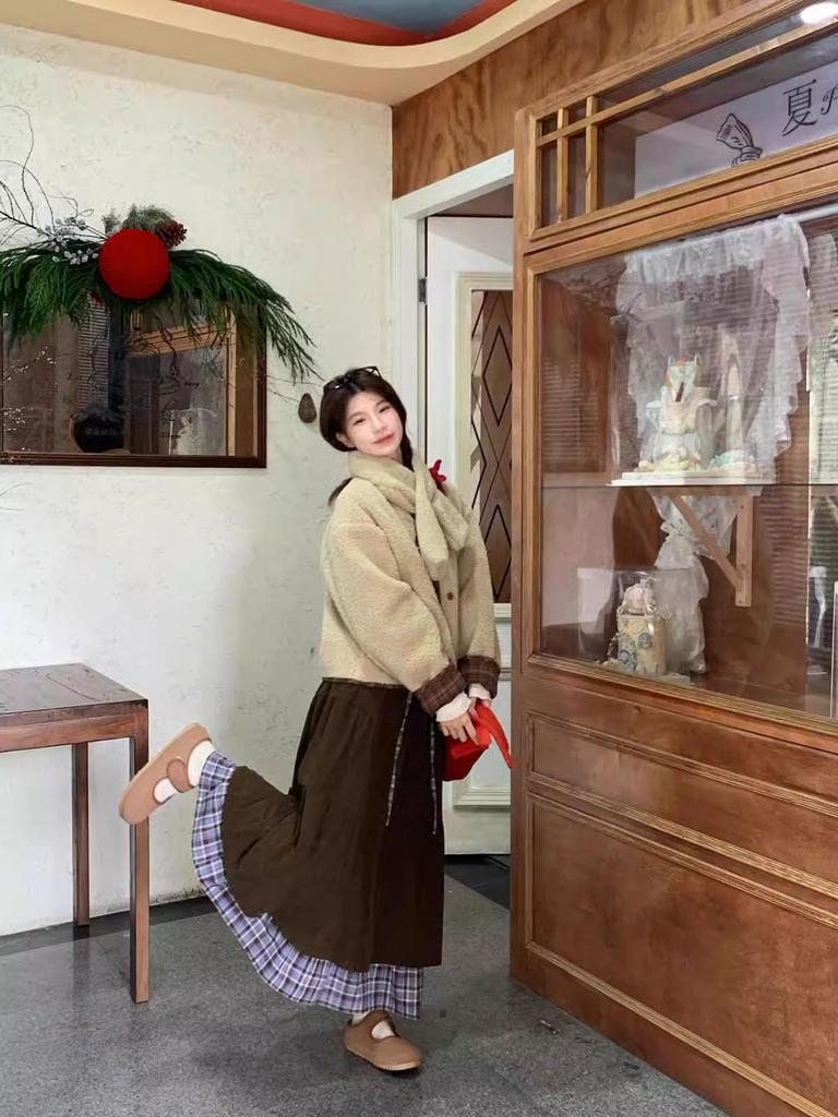 Японская ретро коричневая клетчатая двухслойная юбка-торт для женщин - Осенне-зимний дизайн с эффектом поддельного двухслойного изделия