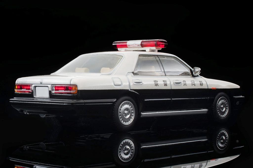 Tomica Limited Vintage Neo 164 LV-N288a Nissan Cedric Cima Patrol Car Shizuoka Prefectural Police Completed Product