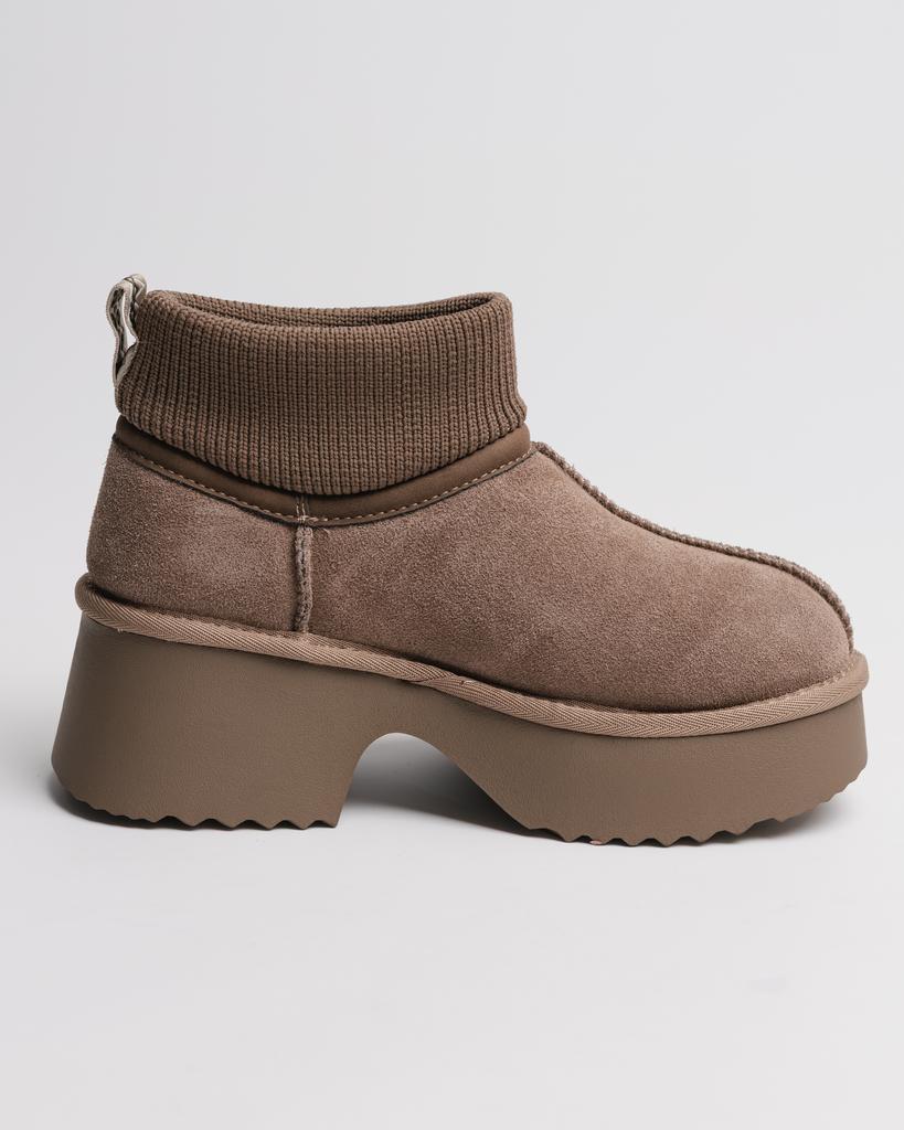 Uggs with a Platform Sole Allsy 8752 37 Beige Suede Wool