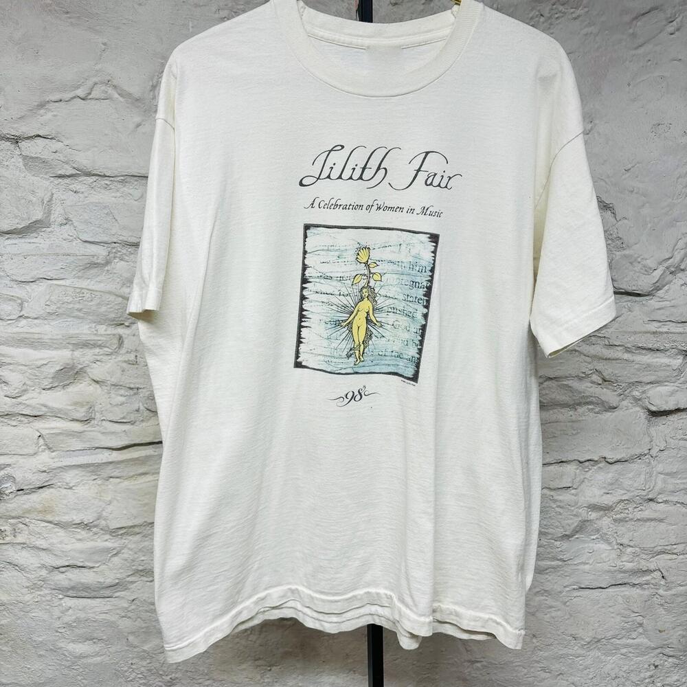 SALE Vintage 1998 90s Lilith Fair Erykah Badu Lauryn Hill Music Concert T Shirt Unisex T-Shirt