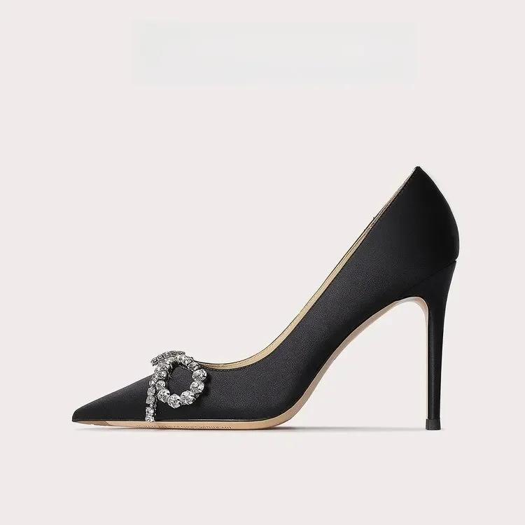 Дизайнерские осенние туфли-лодочки с острым носком, неглубоким вырезом, шелковой поверхностью, хрустальным бантом, на тонком высоком каблуке, банкетные, женские туфли