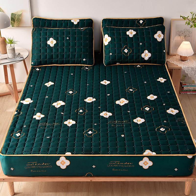 1PC Quilted Cotton Bed Sheet, Urine Resistant Waterproof Bed Cover, Soft Bedding,Non Slip Thick Mattress Cover, Dust-proof Protective Cover