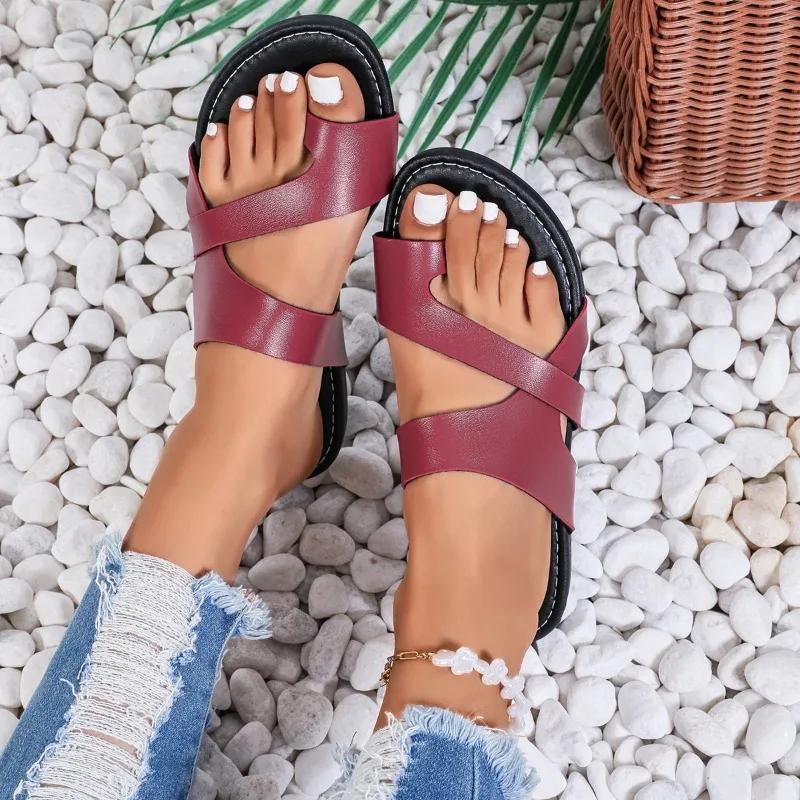 2024 Летняя женская обувь Высококачественные однотонные женские тапочки большого размера Модные повседневные женские пляжные тапочки