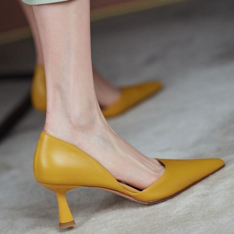 Женская летняя обувь Сандалии Туфли для женщин 2024 на среднем каблуке Мокасины Stilito Желтые с острым носком EA Y2k Trend Стильные
