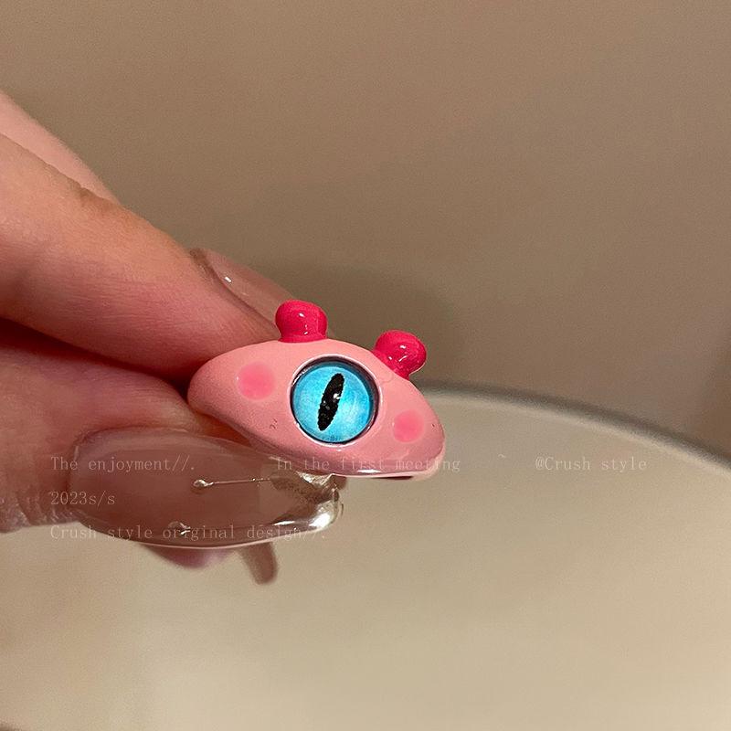 Charming One-Eyed Monster Ring: Playful and Unique Open Ring Design for Women