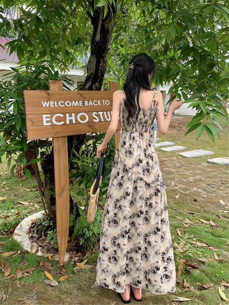 Платье макси летнее с цветочным принтом из нетканого материала DRS024 с открытыми плечами, простое, длина, длинное, прохладное, с высокой талией, расклешенное, А-силуэта, женское, (Л, Черный)