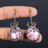 Серьги с розовым кунцитом, ювелирные изделия с драгоценными камнями, серьги, обернутые медной проволокой 999 пробы, ювелирные изделия ручной работы, серьги с камнем-талисманом, подарок для него
