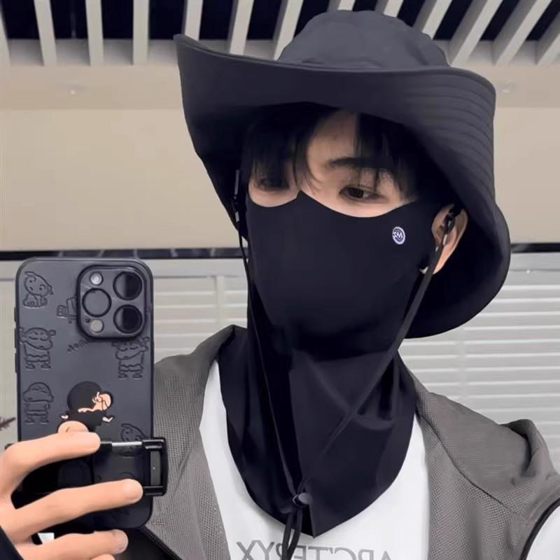 Men's 3D UV Protection Face Mask for Mountain Climbing & Cycling - Trendy & Windproof Black Design