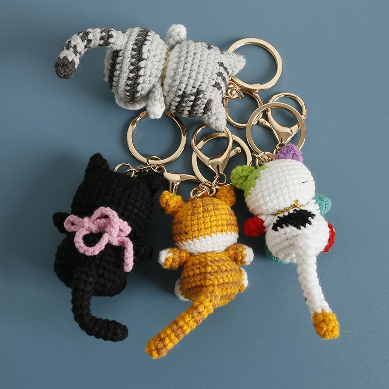 Handmaking Crochet Kitten Keyrings Cute Smiling Cat Doll Crochet Keychain Cartoon Kitten Series Knitting Doll Keychain Custom