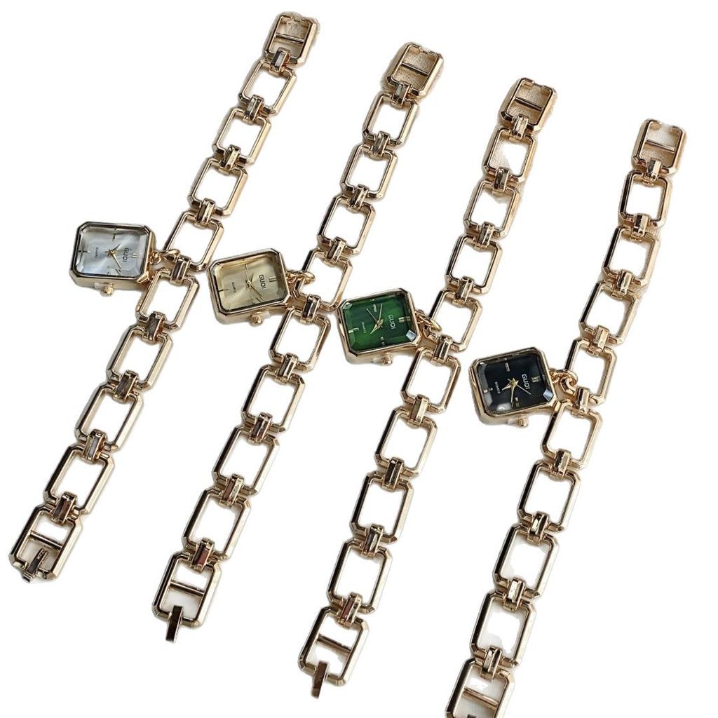 Часы-кулон в стиле Сяосянфэн, женские квадратные часы-браслет с кулоном, нишевый дизайн, квадратные часы с высоким темпераментом