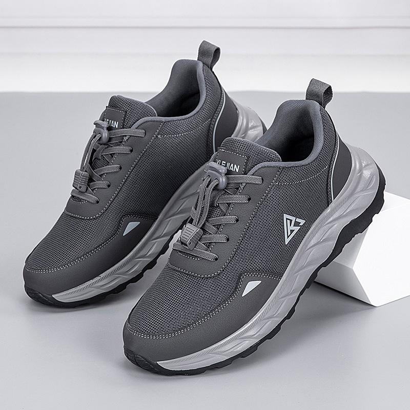 2026 new spring and autumn models, light and breathable soft-soled comfortable casual shoes, wear-resistant fashion men's couple shoes