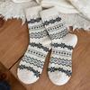 Polyester Fall Winter Crew Socks Warm Snowflake Pattern Socks Ethnic Mid Calf Socks  For Women